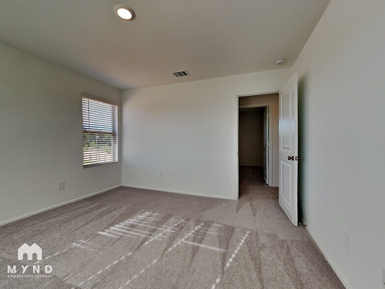 Building Photo - 513 Brook Terrance Ln