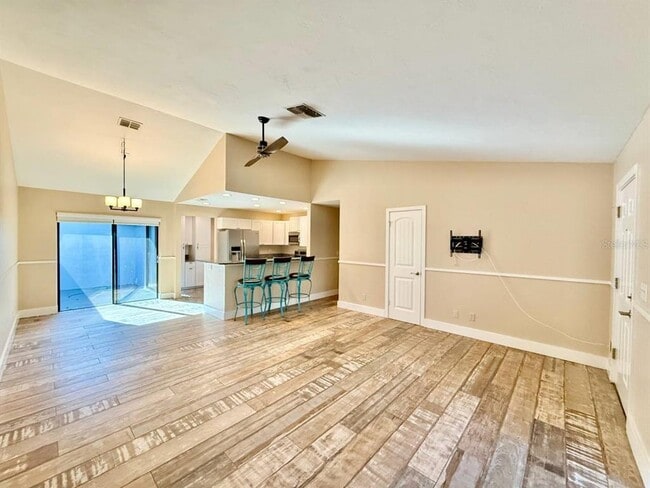 Building Photo - 23331 Club Villas Dr