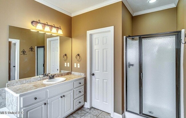 Building Photo - 401 Ash Tree Ln