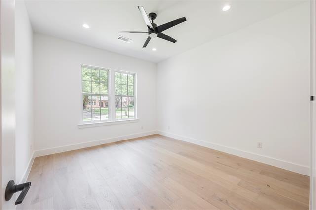 Building Photo - 5710 Vanderbilt Ave