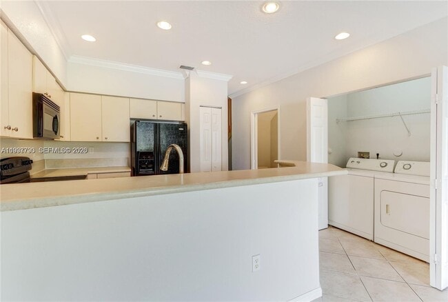 Building Photo - 2830 SW 83rd Terrace