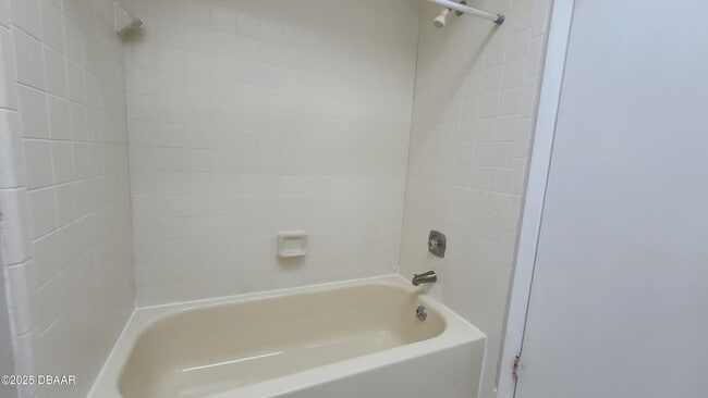 Building Photo - 140 Laughing Gull Ct