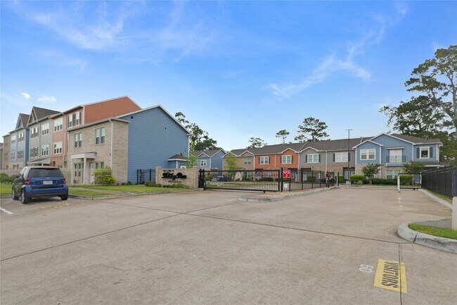 Building Photo - 5262 Ella Blvd