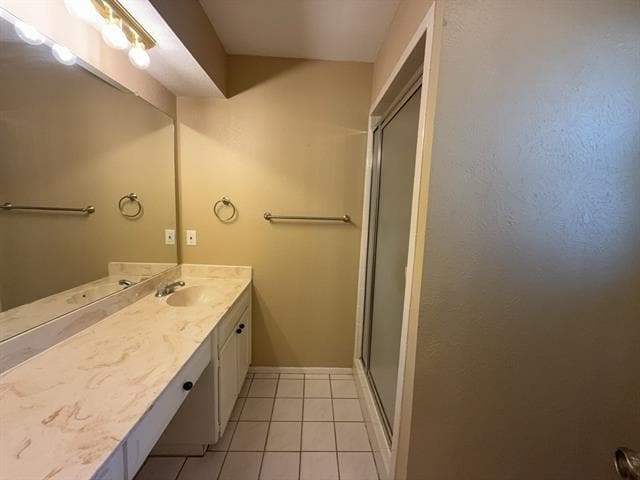 Building Photo - 5604 Ember Dr