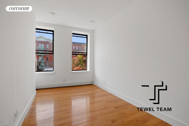 Building Photo - 167 W 122nd St