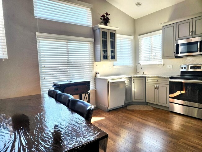 Building Photo - 9696 Rockhampton Way