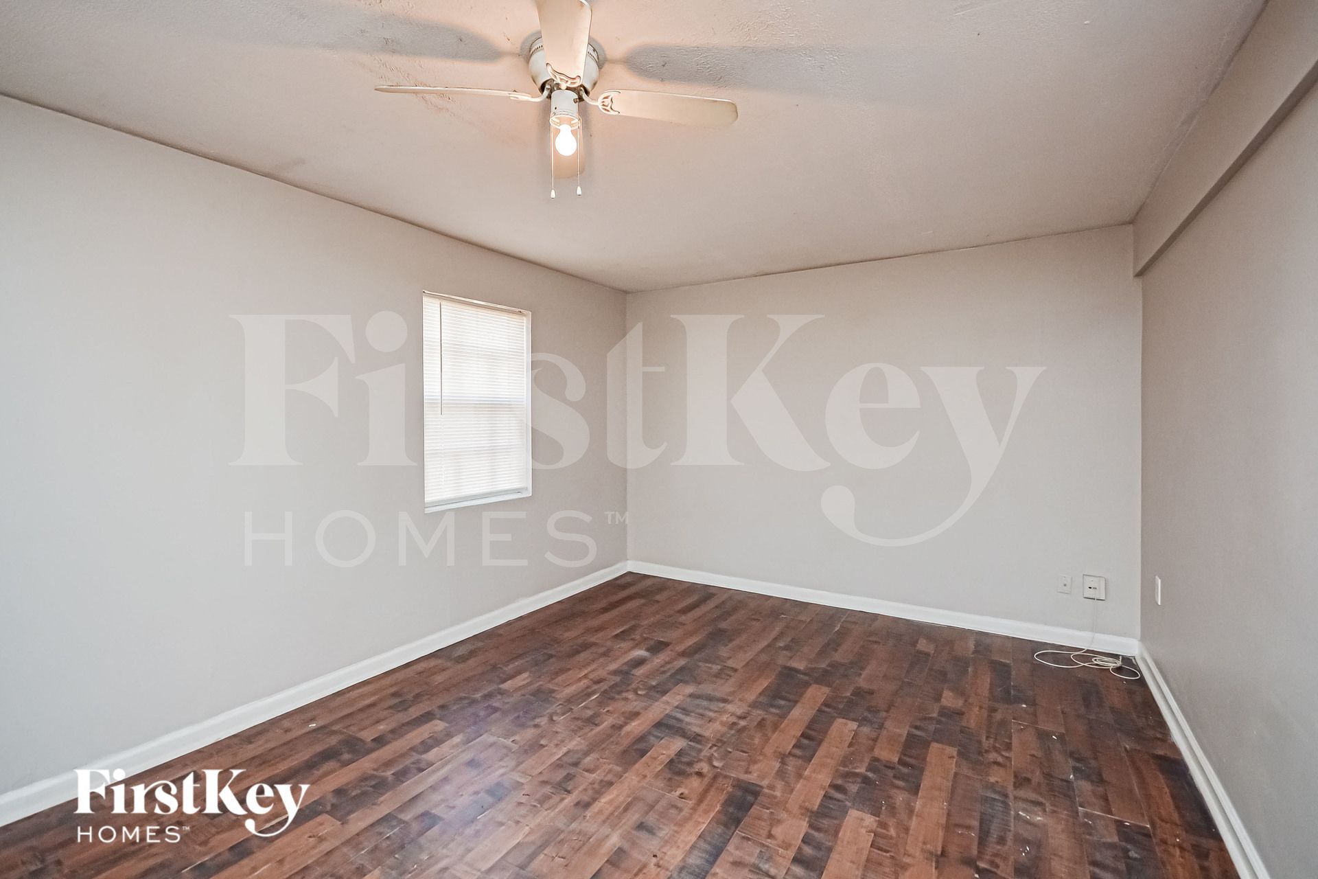 Building Photo - 975 Martin Rd