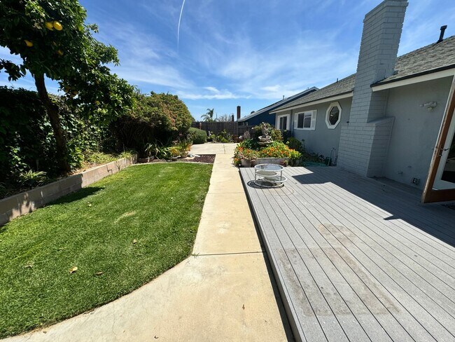 Building Photo - Charming Single Story Upgraded East End Home