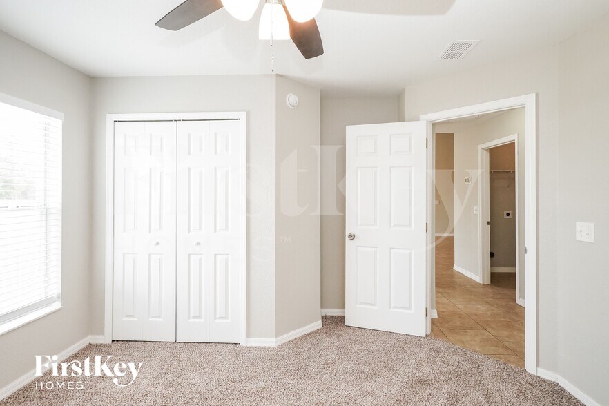 Building Photo - 211 Grouper Ct