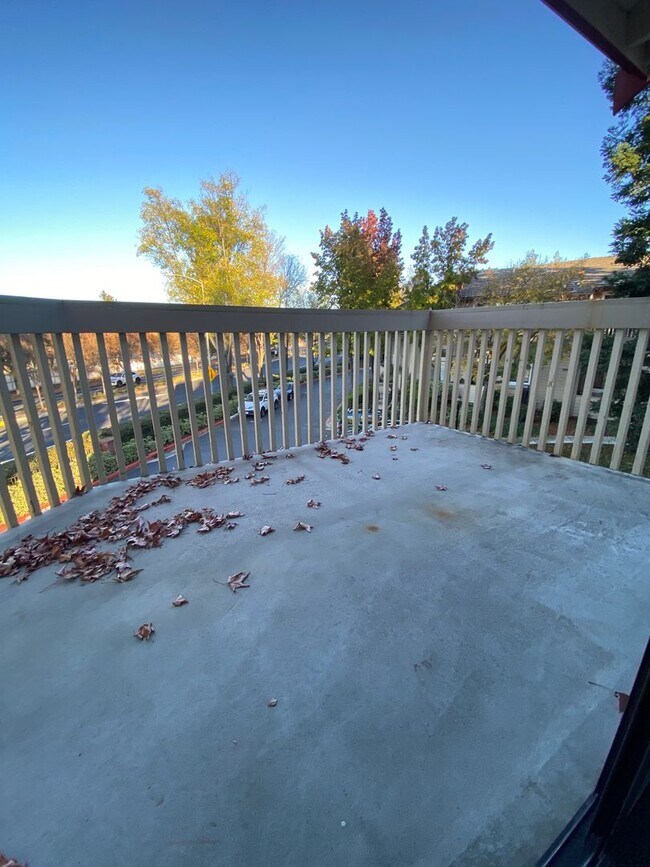 Building Photo - 3346 Smoketree Commons Dr