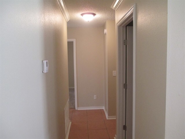 Building Photo - 3156 Peppertree Dr