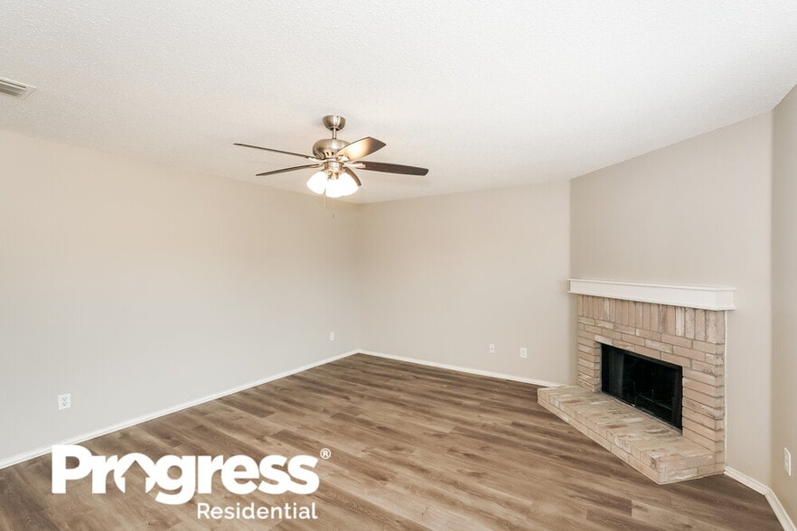 Building Photo - 2908 Cottage Ln
