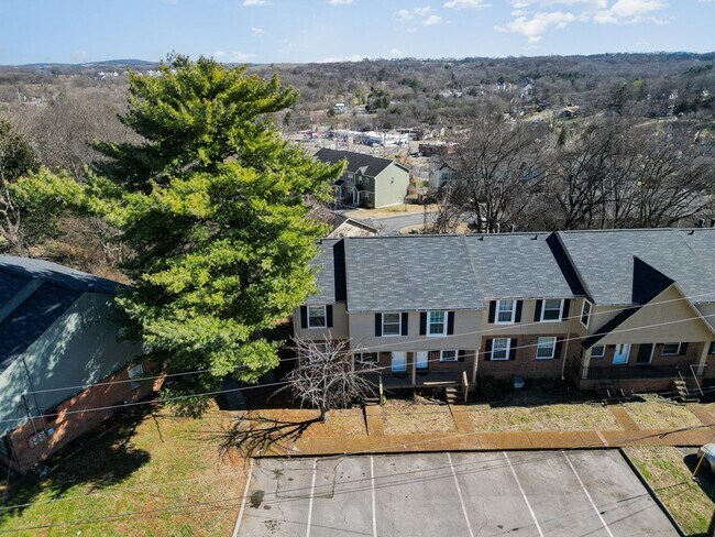 Building Photo - 5510 Country Dr