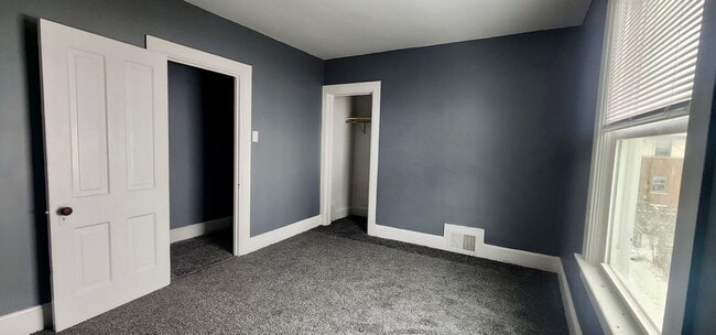 Building Photo - 1801 N Wisconsin St