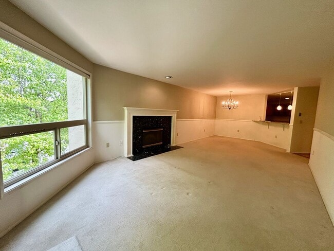 Building Photo - North Capitol Hill Condo