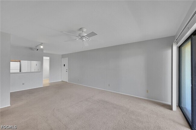 Building Photo - 8474 Charter Club Cir