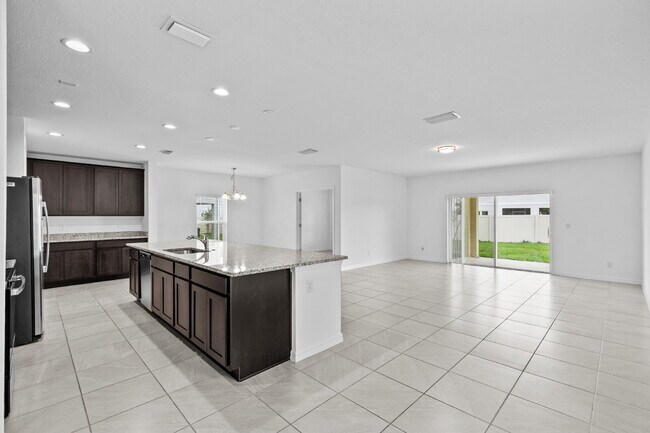 Building Photo - Spacious 4-Bedroom Home with Loft, Office & Private Backyard