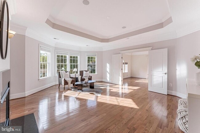 Building Photo - 829 Golden Arrow St