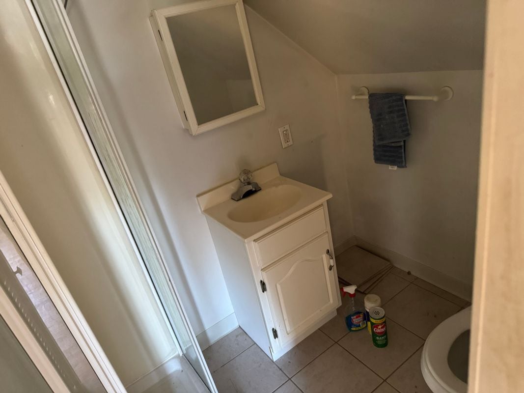 Building Photo - 2606 Wycliffe Rd