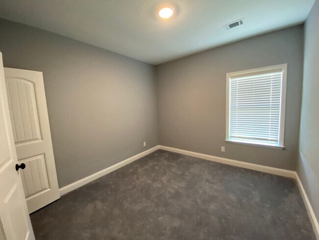 Building Photo - 70 Rachel Avenue