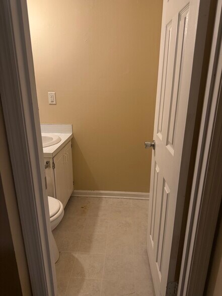 Building Photo - 4338 Great Oak Dr