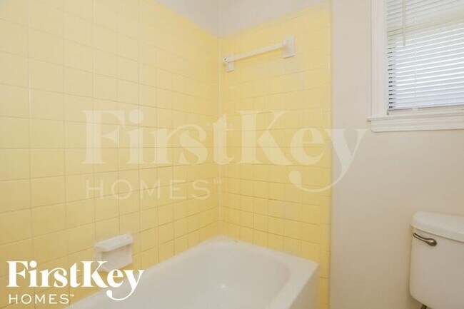 Building Photo - 6014 Harvest Hill Cove