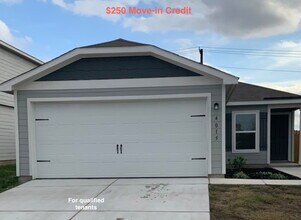 Building Photo - "Charming 3-Bed Oasis with Granite Touches...
