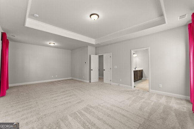 Building Photo - 4656 Silver Oak Dr SW