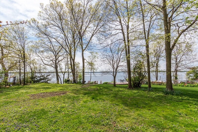 Building Photo - 933 Spaight St