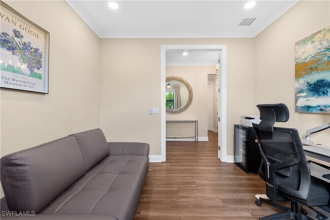 Building Photo - 9799 Everglades Dr