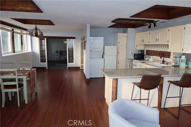 Building Photo - 1481 W Paseo Del Mar