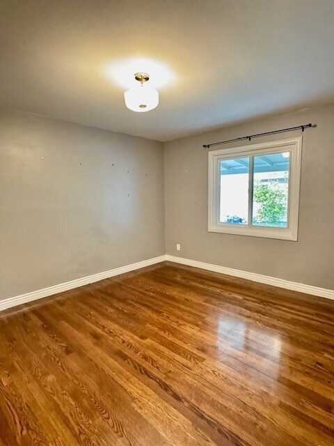 Building Photo - 80 Greenway Dr