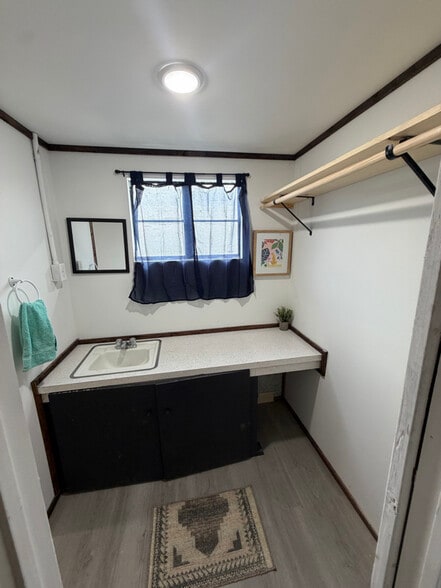 Building Photo - 1355 E Main St