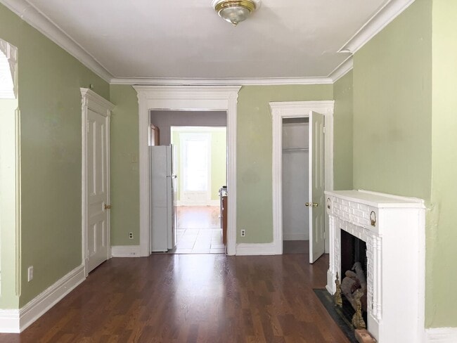 Building Photo - 578 Macon St