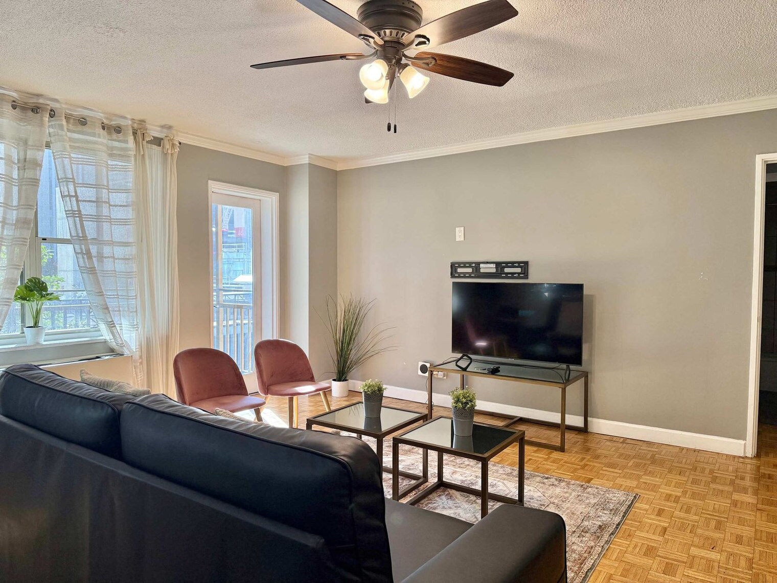 Building Photo - 300 Peachtree St