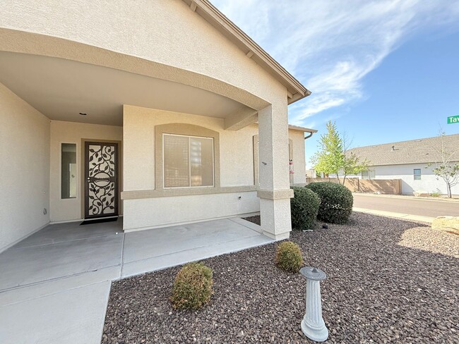 Building Photo - Charming 3-Bedroom, 2-Bath Home on Corner ...