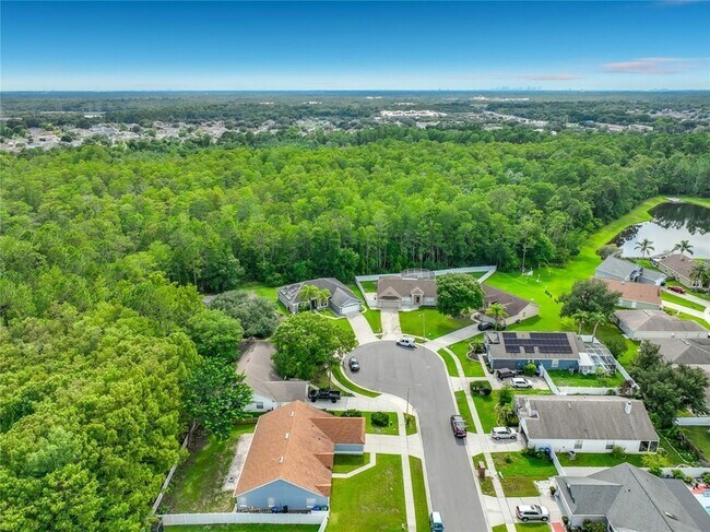 Building Photo - 3020 Hartland Ct