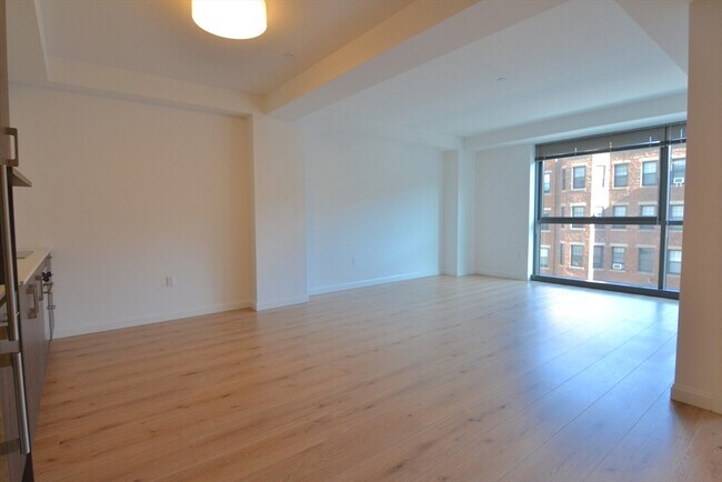 Building Photo - 1282 Boylston St