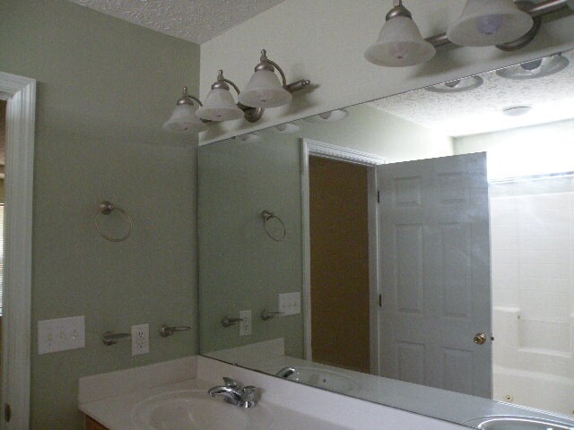 Building Photo - Home in Tucker Creek