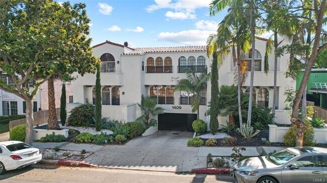 Building Photo - 1409 Havenhurst Dr