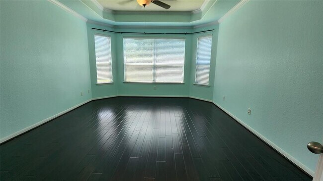 Building Photo - 2318 Nashmor Dr