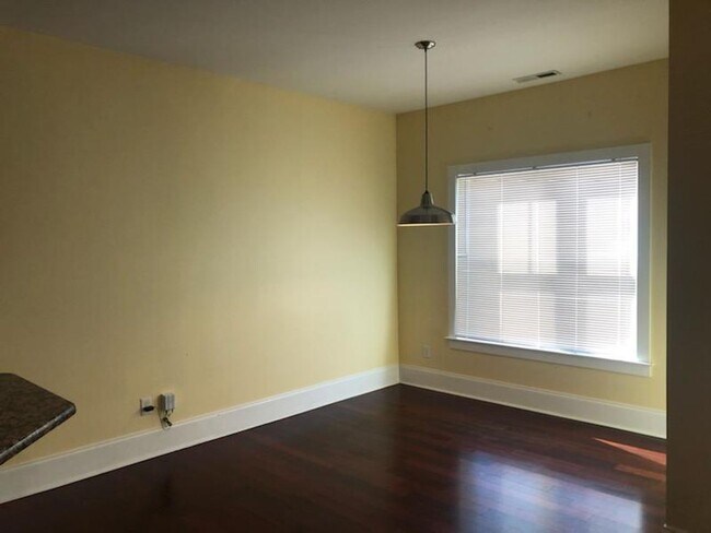 Building Photo - 3 Bed, 2 Bath Unfurnished home in Hampstead - Cross Creek Community