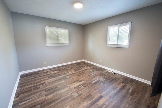 Building Photo - 5258 Kornwal Dr