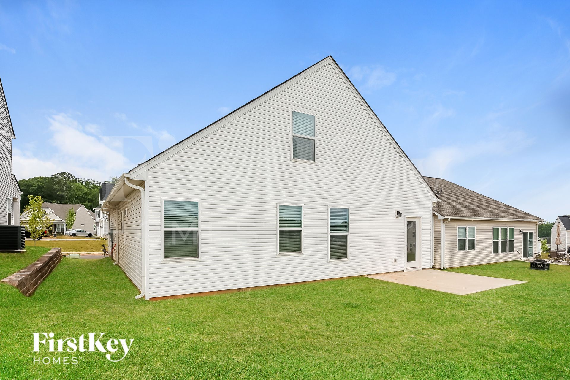 Building Photo - 427 Stonefence Dr