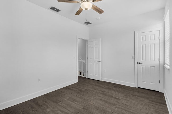 Building Photo - 15284-15331 US-331 BUS