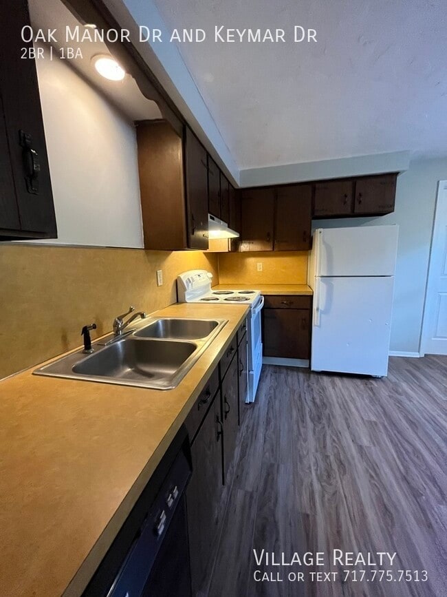 Building Photo - 176 Oak Manor Dr