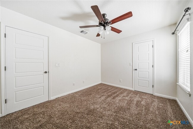 Building Photo - 5301 Primavera Ln