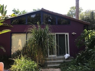 Separate Studio Apt. - 2425 Earl St