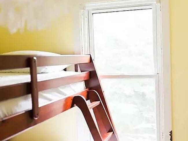 Building Photo - Adorable renovated cottage in University H...