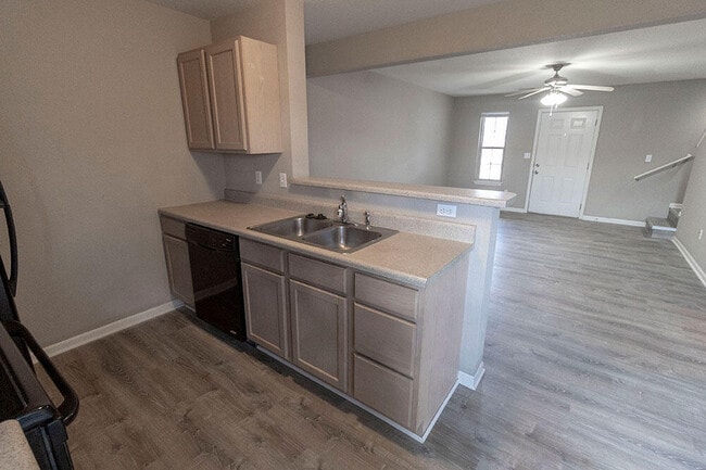 Building Photo - 3927 Snowy Owl Dr